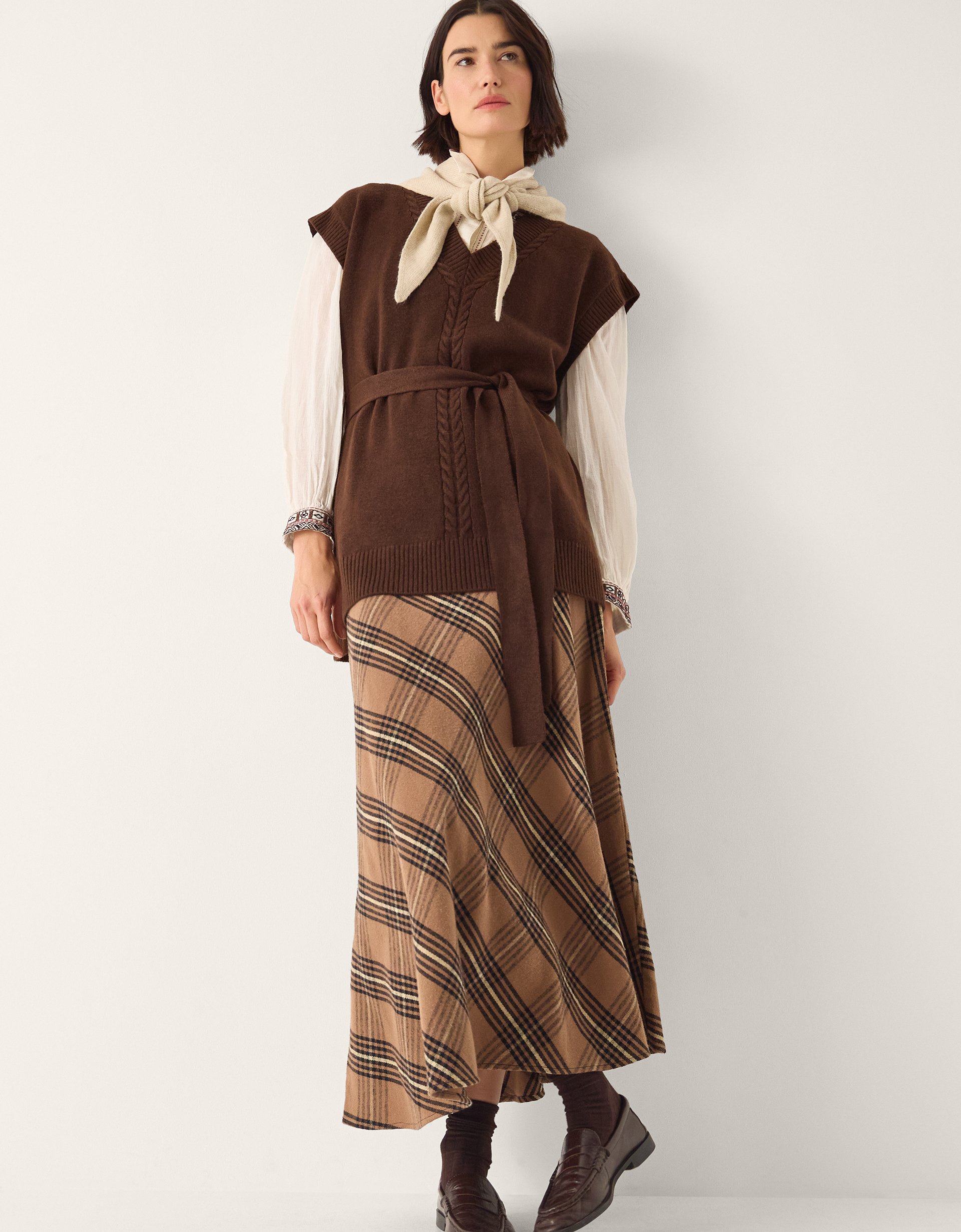 Cohen Tie Waist Cable Knit Vest Brown Cohen Tie Waist Cable Knit Vest Brown