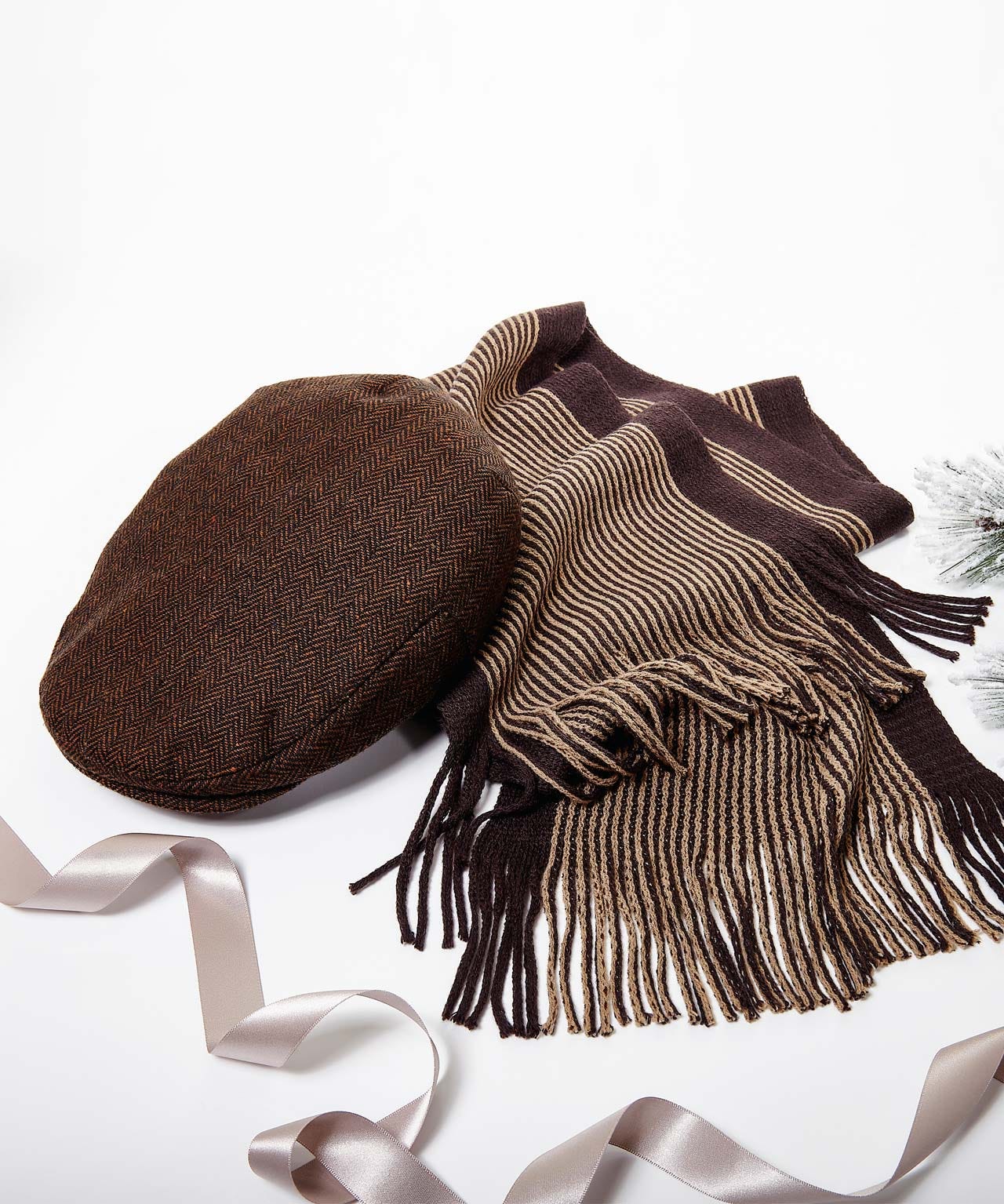 Damart Flat Cap and Scarf Set