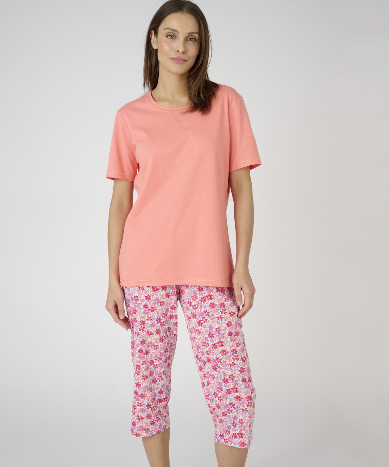 Damart Short Sleeve Cropped Cotton Pyjamas Damart Short Sleeve Cropped Cotton Pyjamas