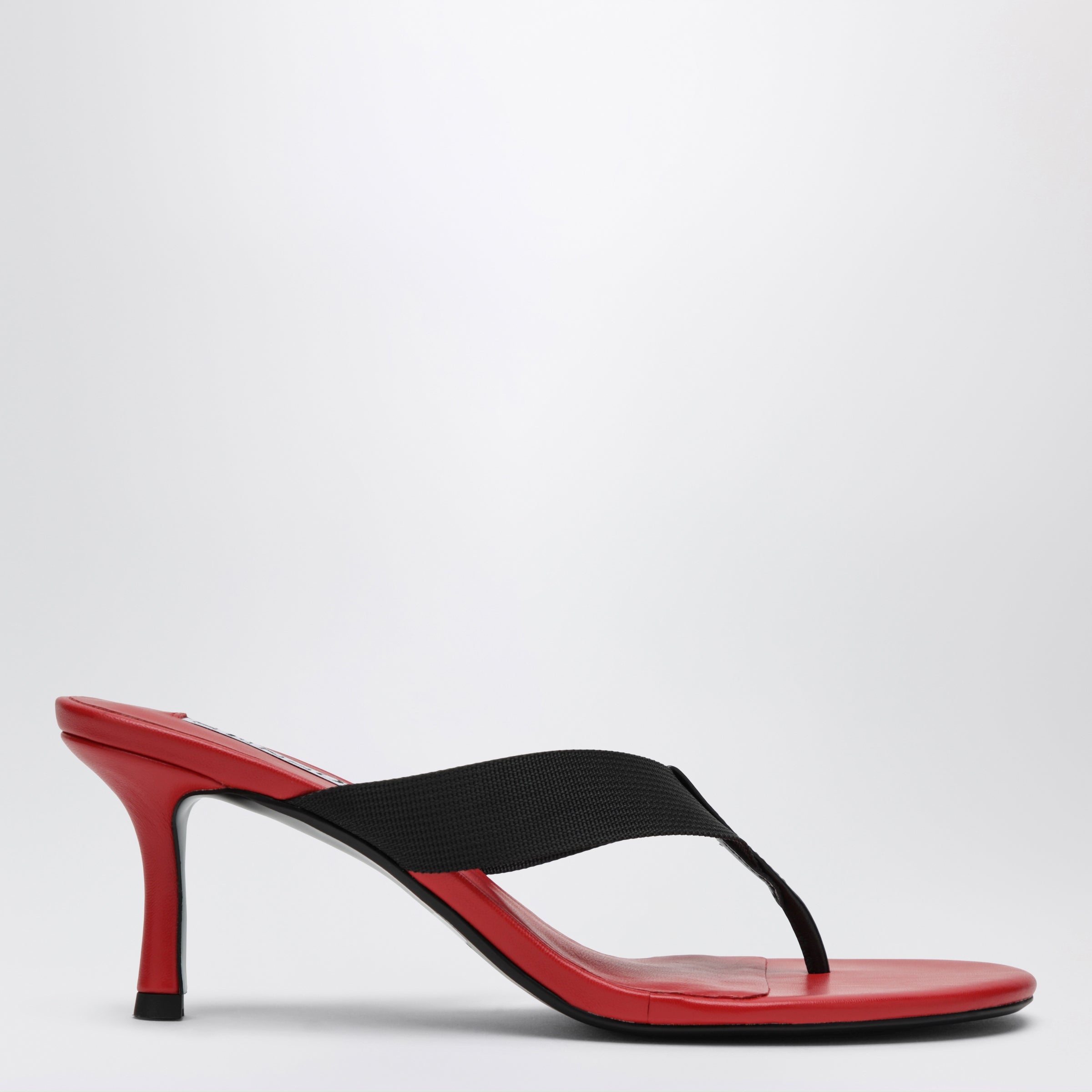 Frida sandals in Tomato