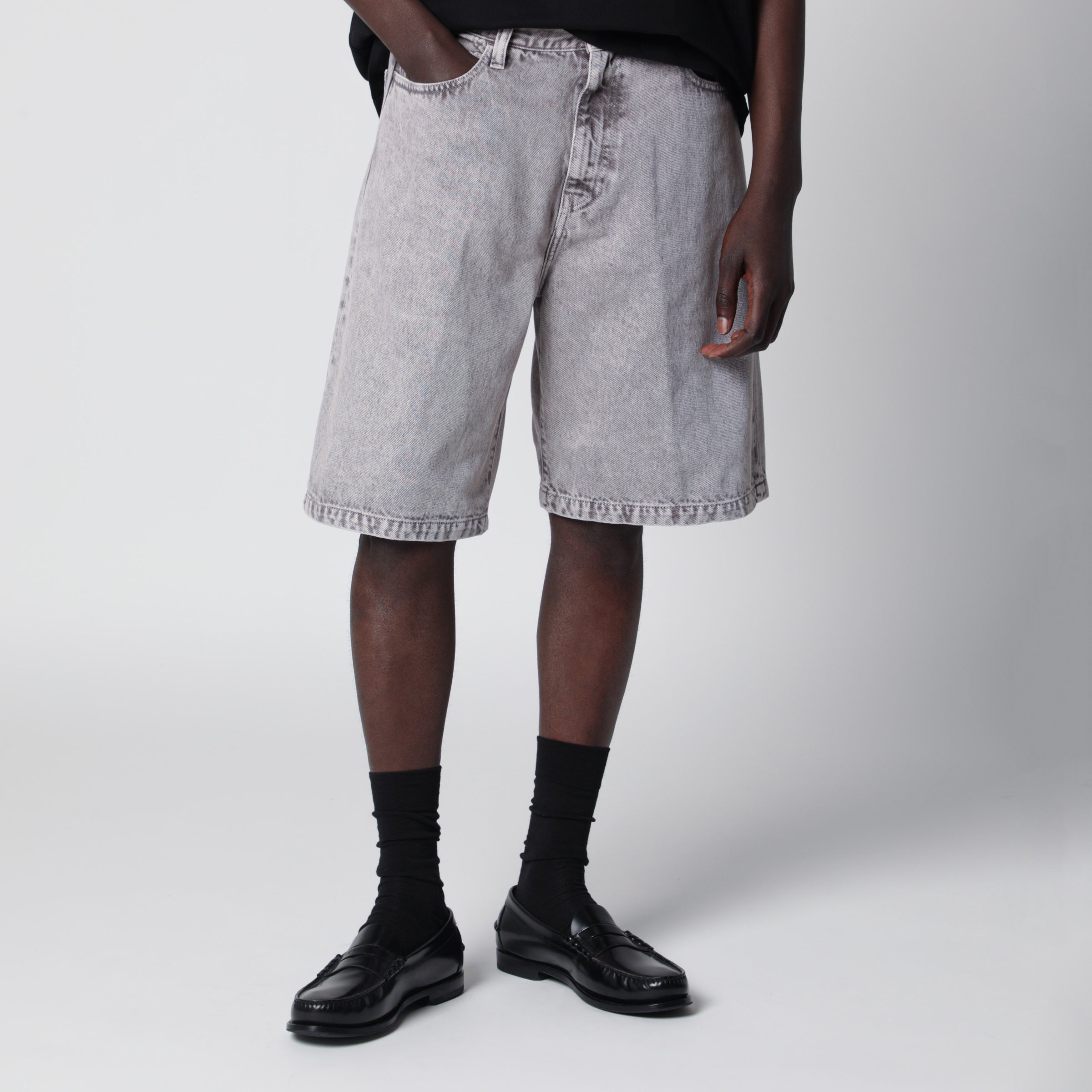 Landon loose-fit denim shorts in grey