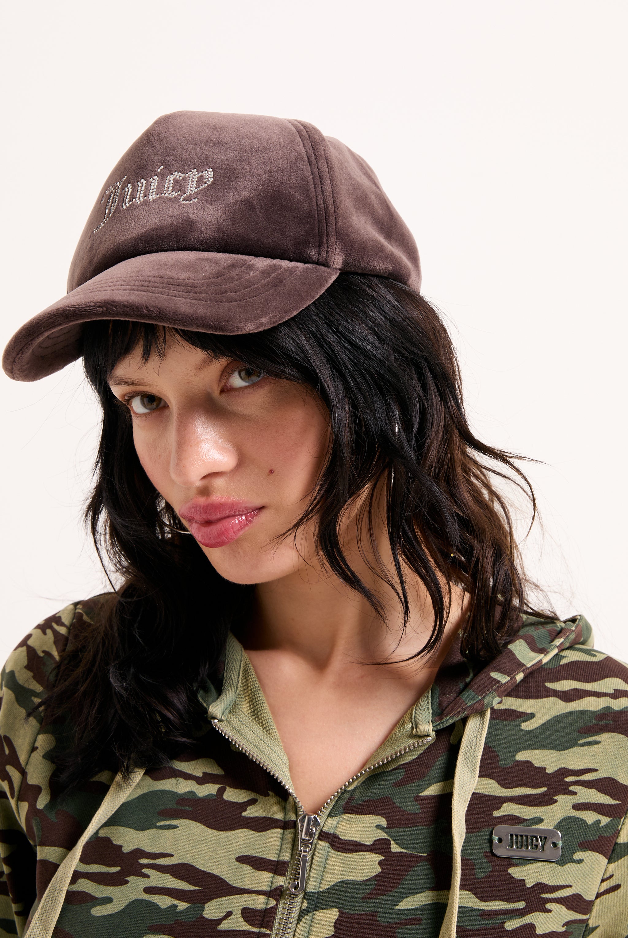 JAVA DIAMANTÉ VELOUR BASEBALL CAP – ONE Brown JAVA DIAMANTÉ VELOUR BASEBALL CAP – ONE Brown