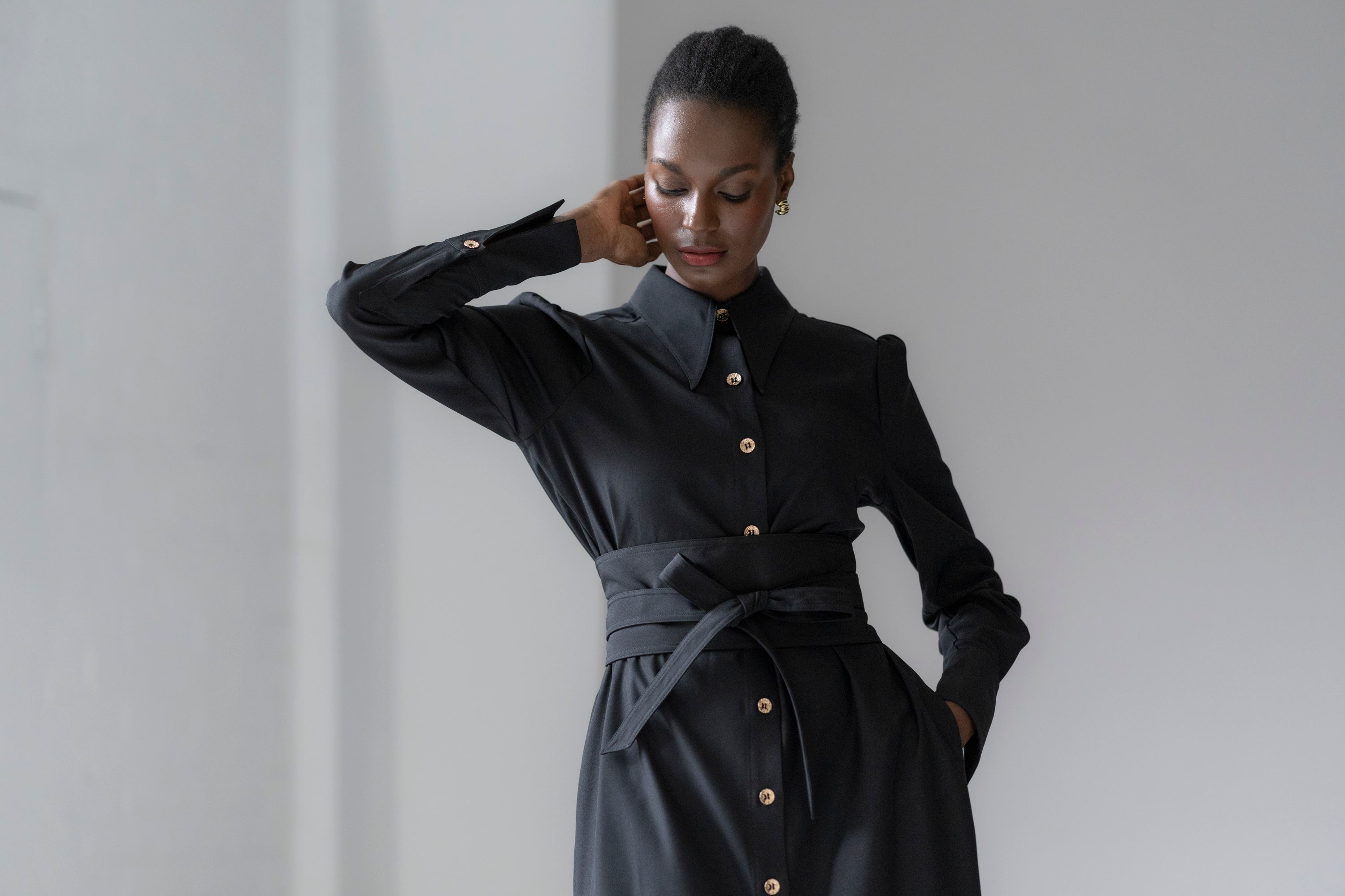 Allegra Hourglass Fit Everyday Midi Shirt Dress With Obi Belt In Black Crepe Allegra Hourglass Fit Everyday Midi Shirt Dress With Obi Belt In Black Crepe