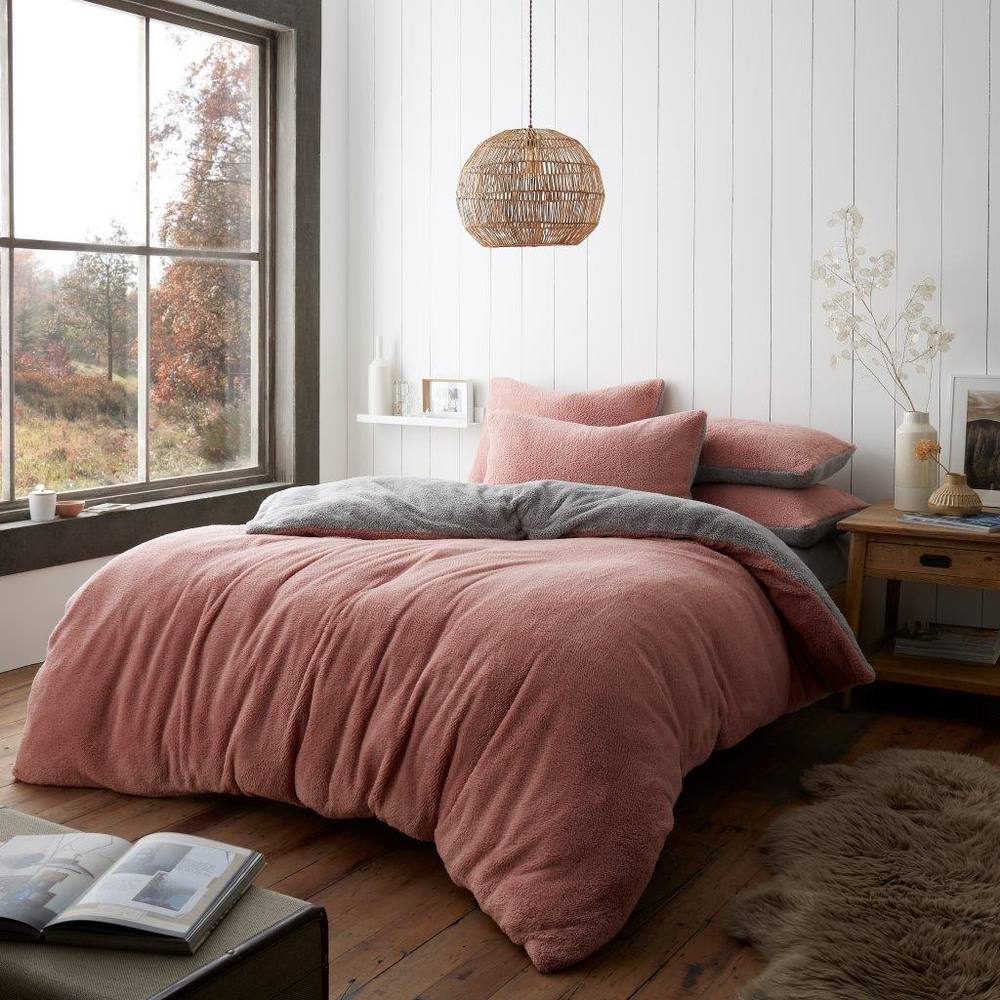 Smart Living Luxury Super Soft & Reversible Teddy Fleece Duvet Cover And Pillowcase In Bright Pink