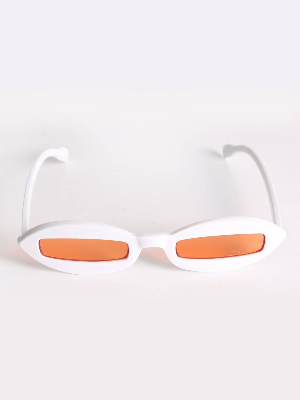 Svnx Slim Oval Retro Sunglasses In White