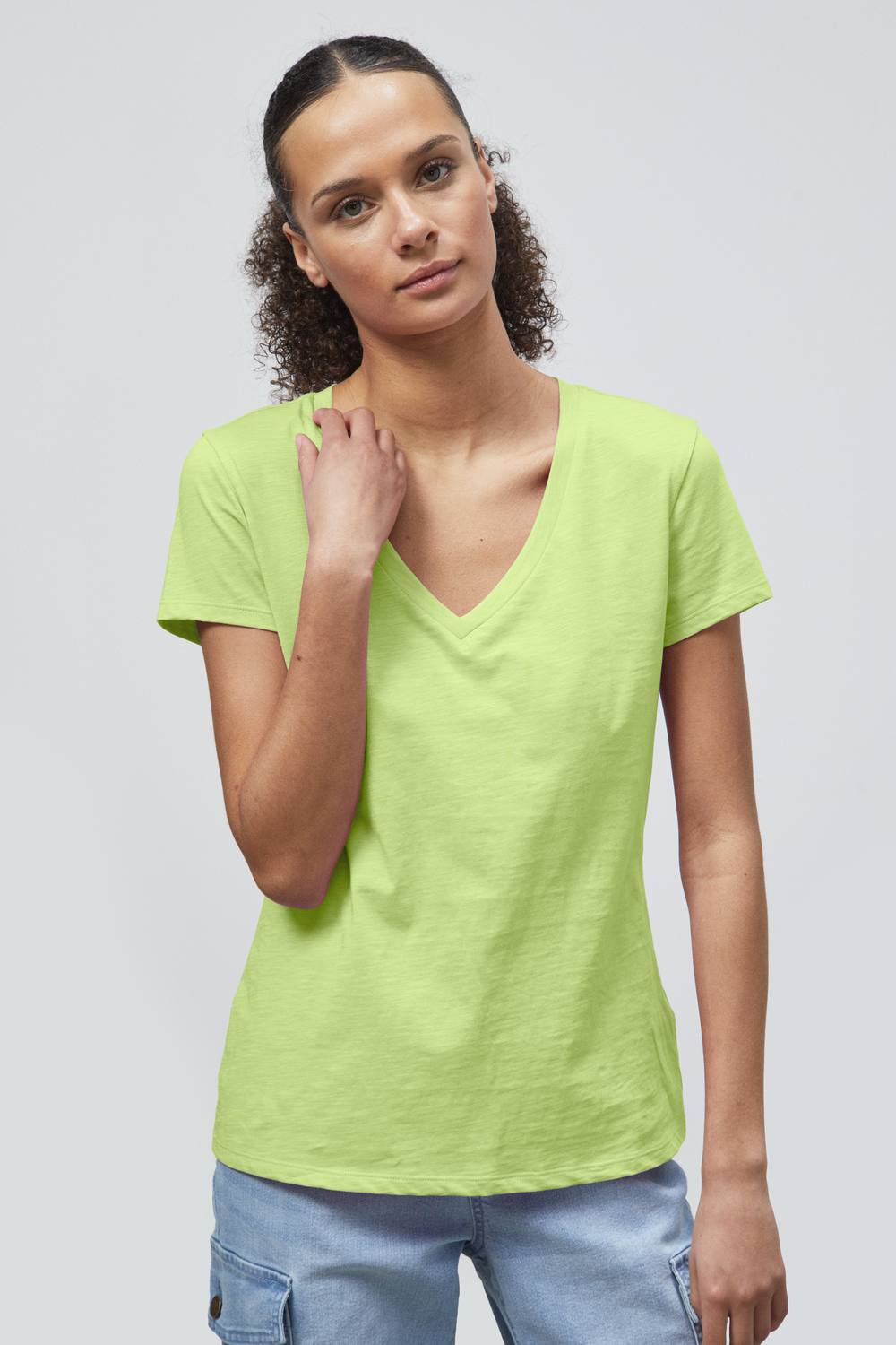 Enorsia V-Neck Short Sleeve Slub Shirt In Green Enorsia V-Neck Short Sleeve Slub Shirt In Green