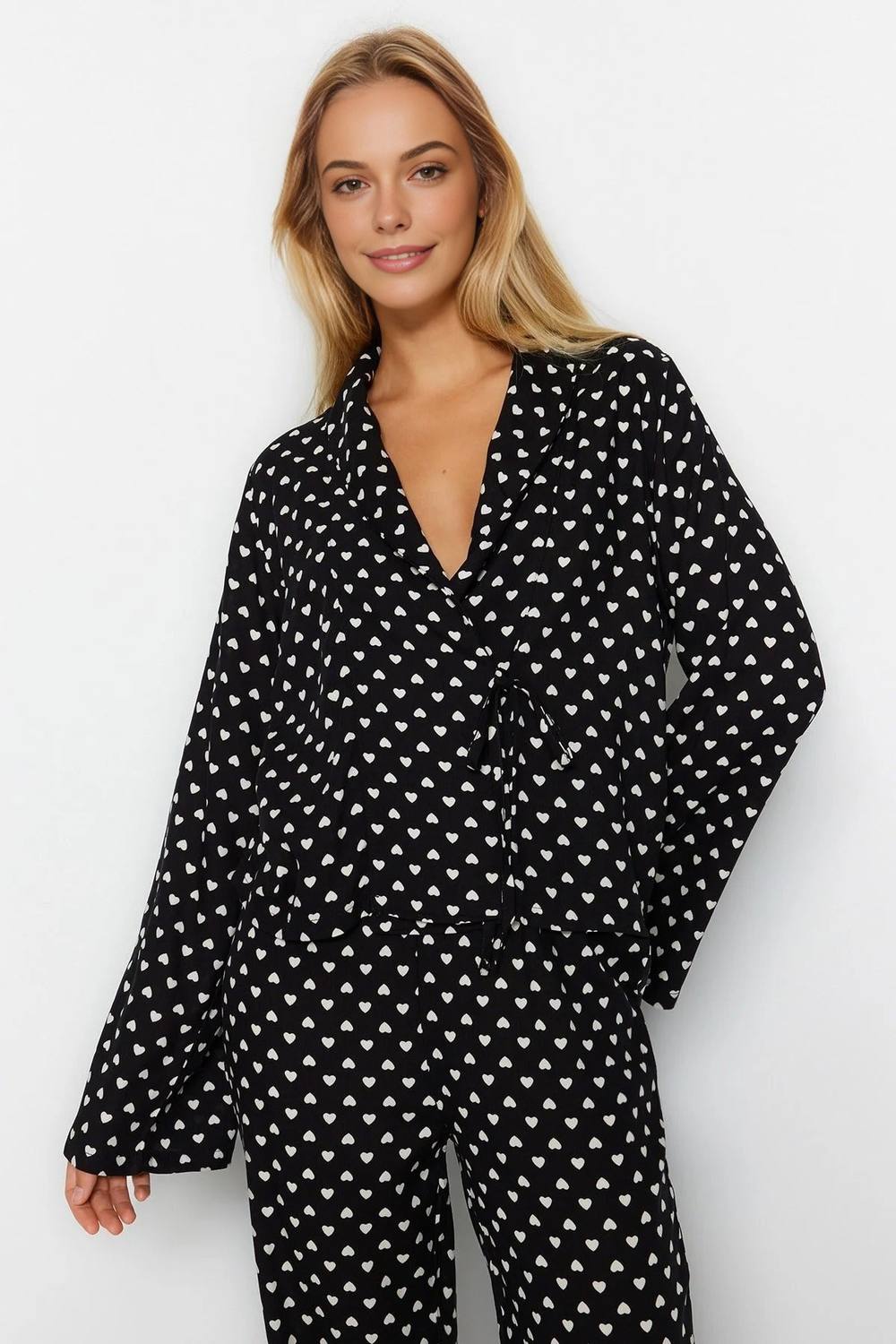 Wovcor -Piece Heart Print Viscose Woven Pajama Set With Tie Detail In Black Wovcor -Piece Heart Print Viscose Woven Pajama Set With Tie Detail In Black