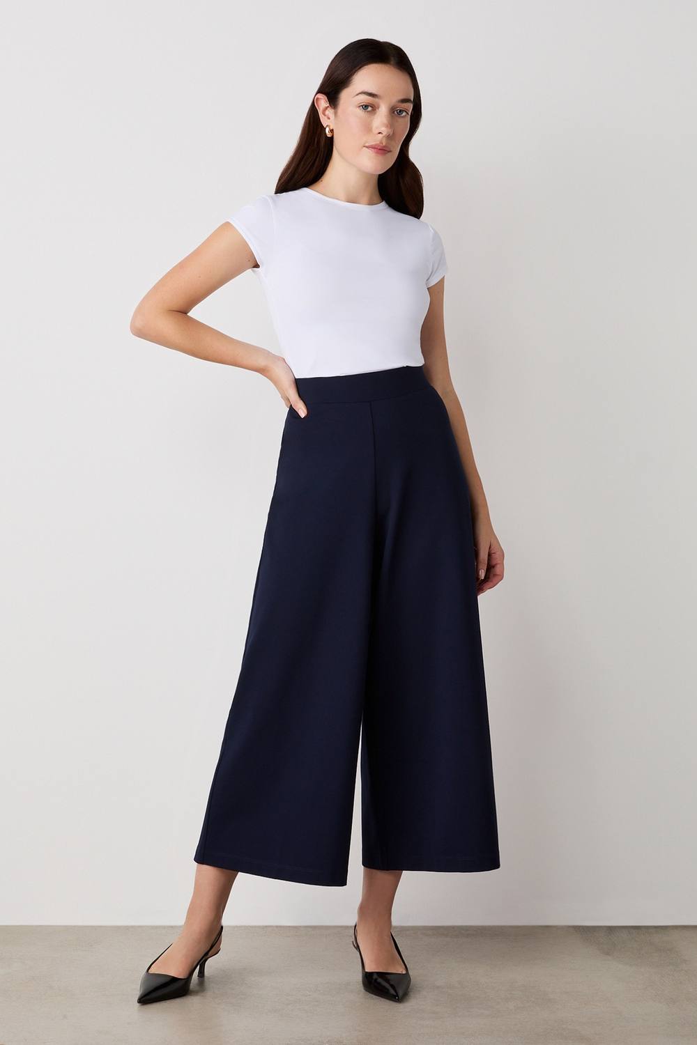 Finery London Miribel Ponte Jersey Cropped Trousers In Dark Navy Finery London Miribel Ponte Jersey Cropped Trousers In Dark Navy