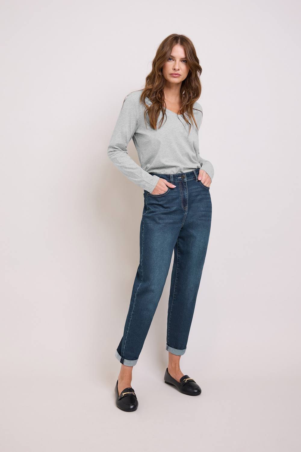 M&co Mom Jeans In Indigo M&co Mom Jeans In Indigo
