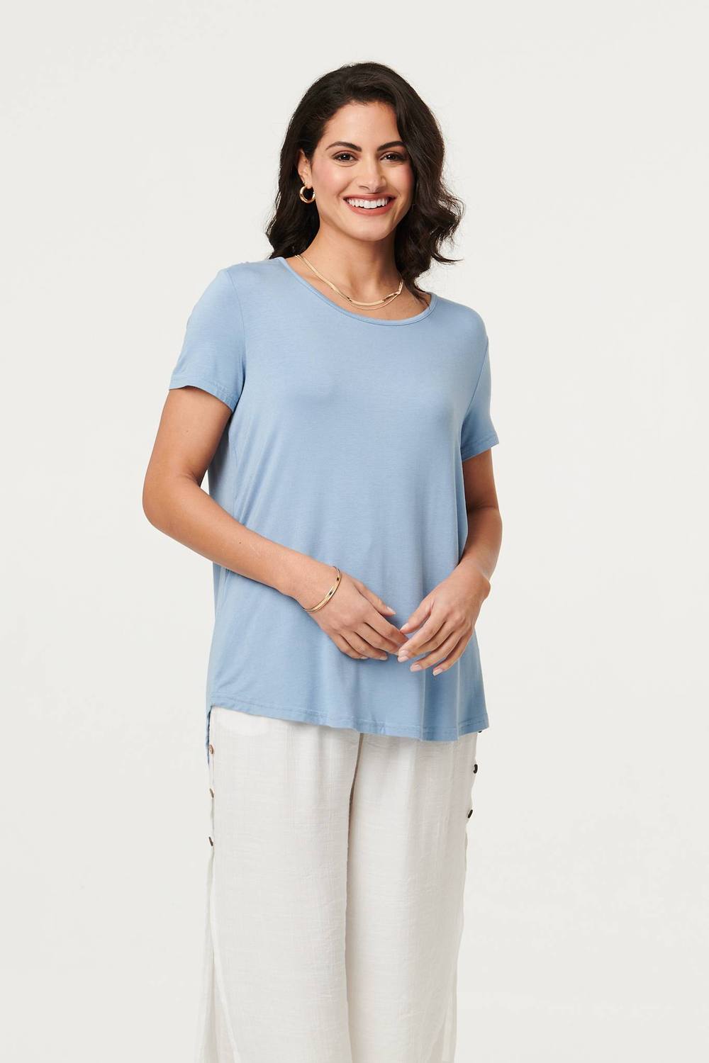 Izabel London Plain Short Sleeve Curve Hem Shirt In Blue