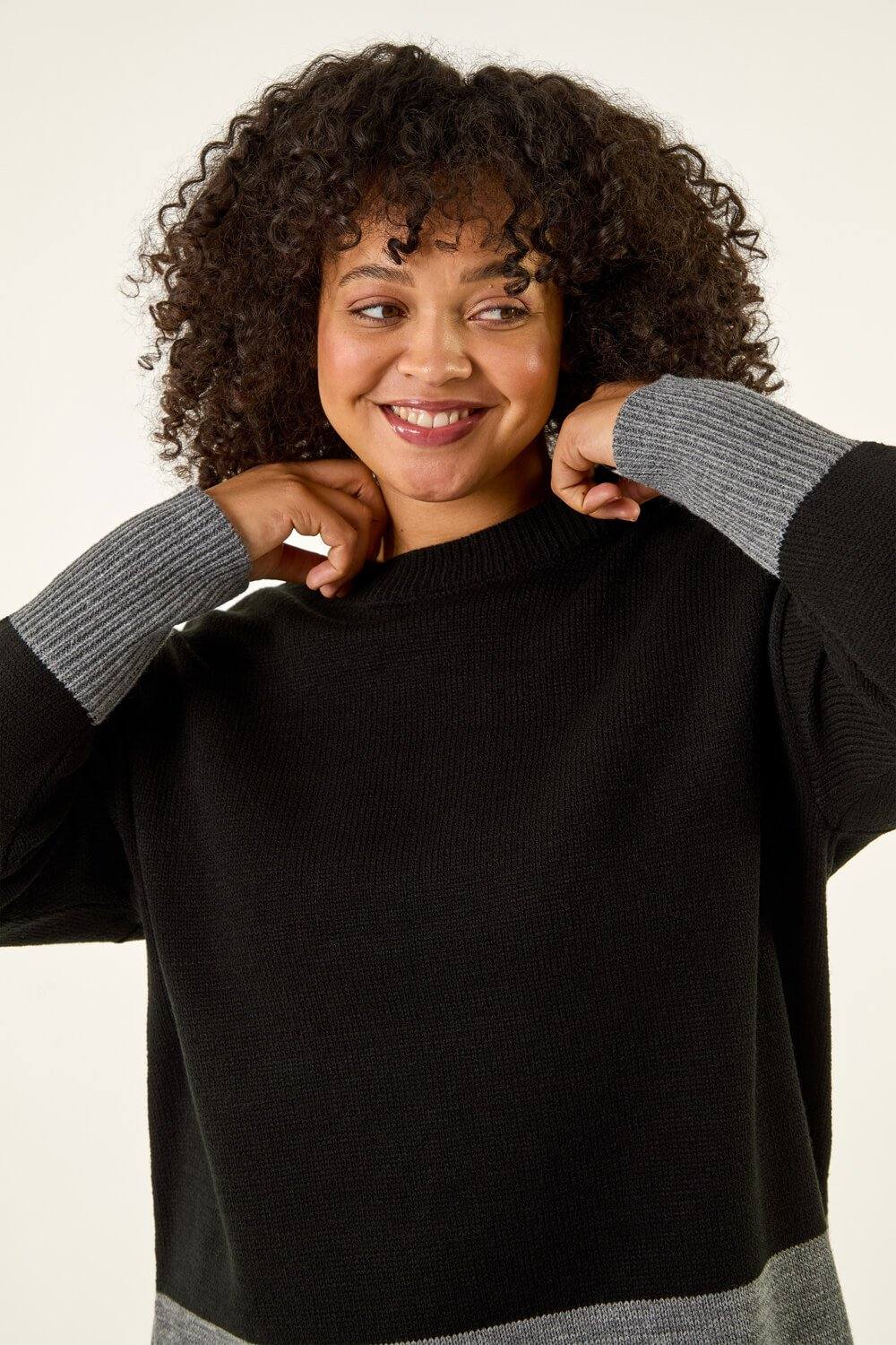 Roman Colour Block Knit Jumper In Black Roman Colour Block Knit Jumper In Black