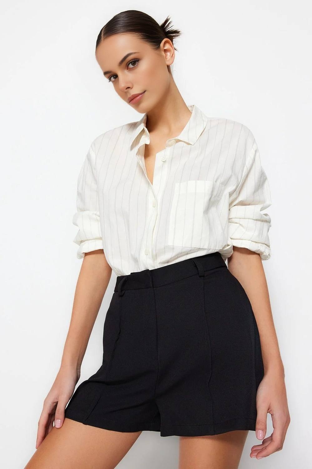 Wovcor High Waist Woven Shorts With Seam Detail In Black