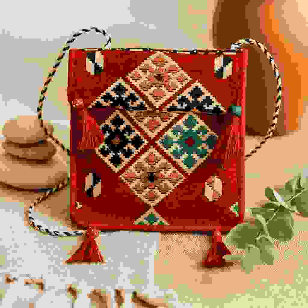 Messenger Bag, Boho Red Kilim Messenger Bag, Boho Red Kilim