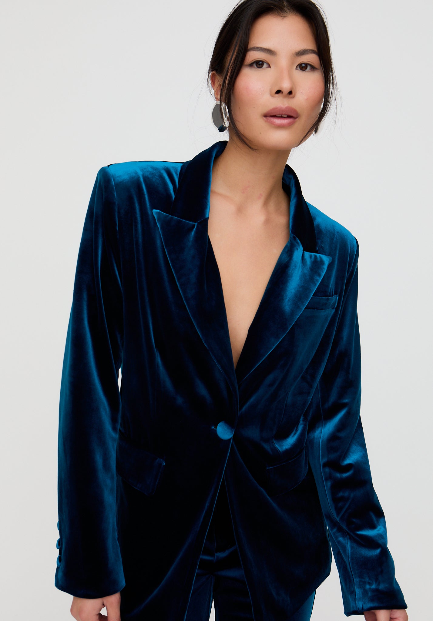 Valerie Tailored Velvet Blazer In Teal Blue