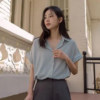 Cap-Sleeve Plain Crepe Shirt Ivory Cap-Sleeve Plain Crepe Shirt Ivory