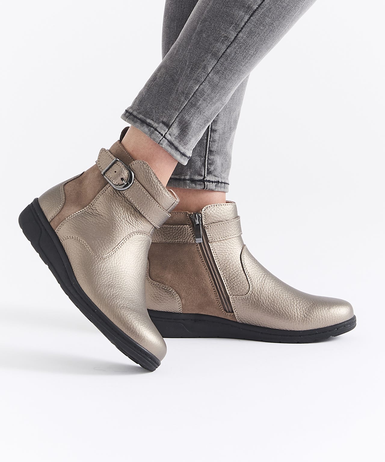 Damart Amortyl Buckle Trim Ankle Boots Damart Amortyl Buckle Trim Ankle Boots