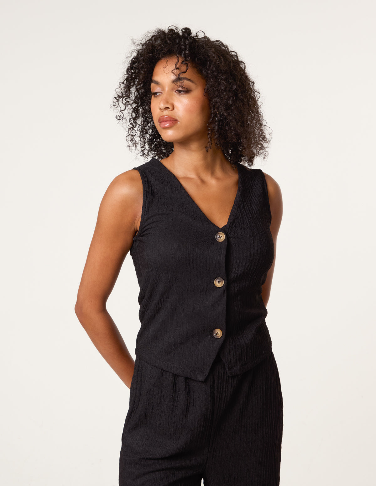 Crinkle Button Front Waistcoat – M BLACK Crinkle Button Front Waistcoat – M BLACK